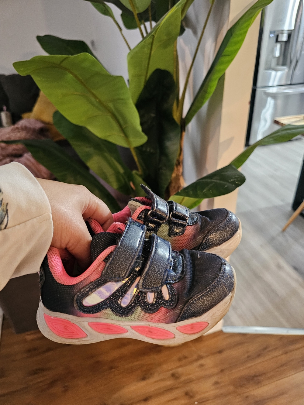 Kids Black and Pink Light-Up Sneakers - Brand Unknown